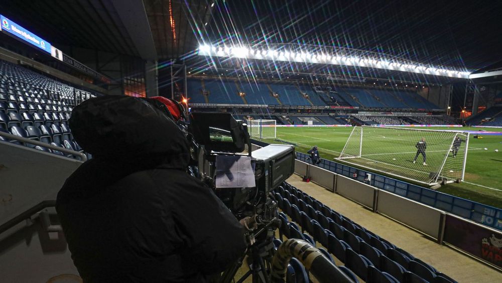 English Football League agrees new £935m deal with Sky Sports